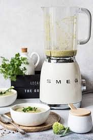 Blender Smeg BLF01CREU 1