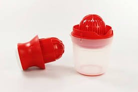 Pomocnik Kuchenny TUPPERWARE 500 ml - Czerwona Wyciskarka